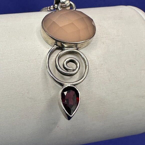 VTG Italy Sterling Garnet Gemstone Pendant Necklace Marked “Diagonal” - Picture 16 of 16